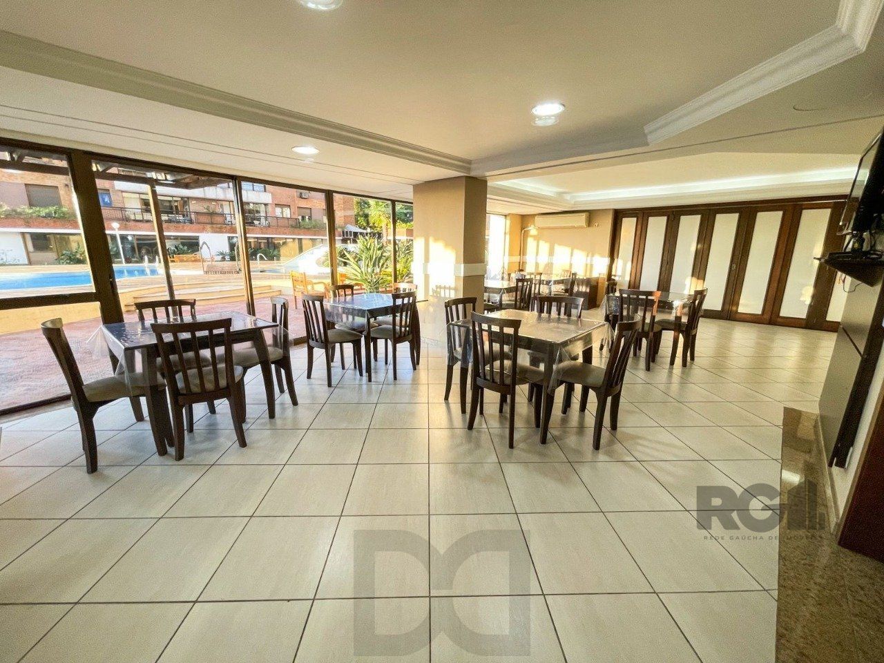 Cobertura, 3 dormitórios, sendo 1 suíte, 3 vagas - Tristeza — foto 79