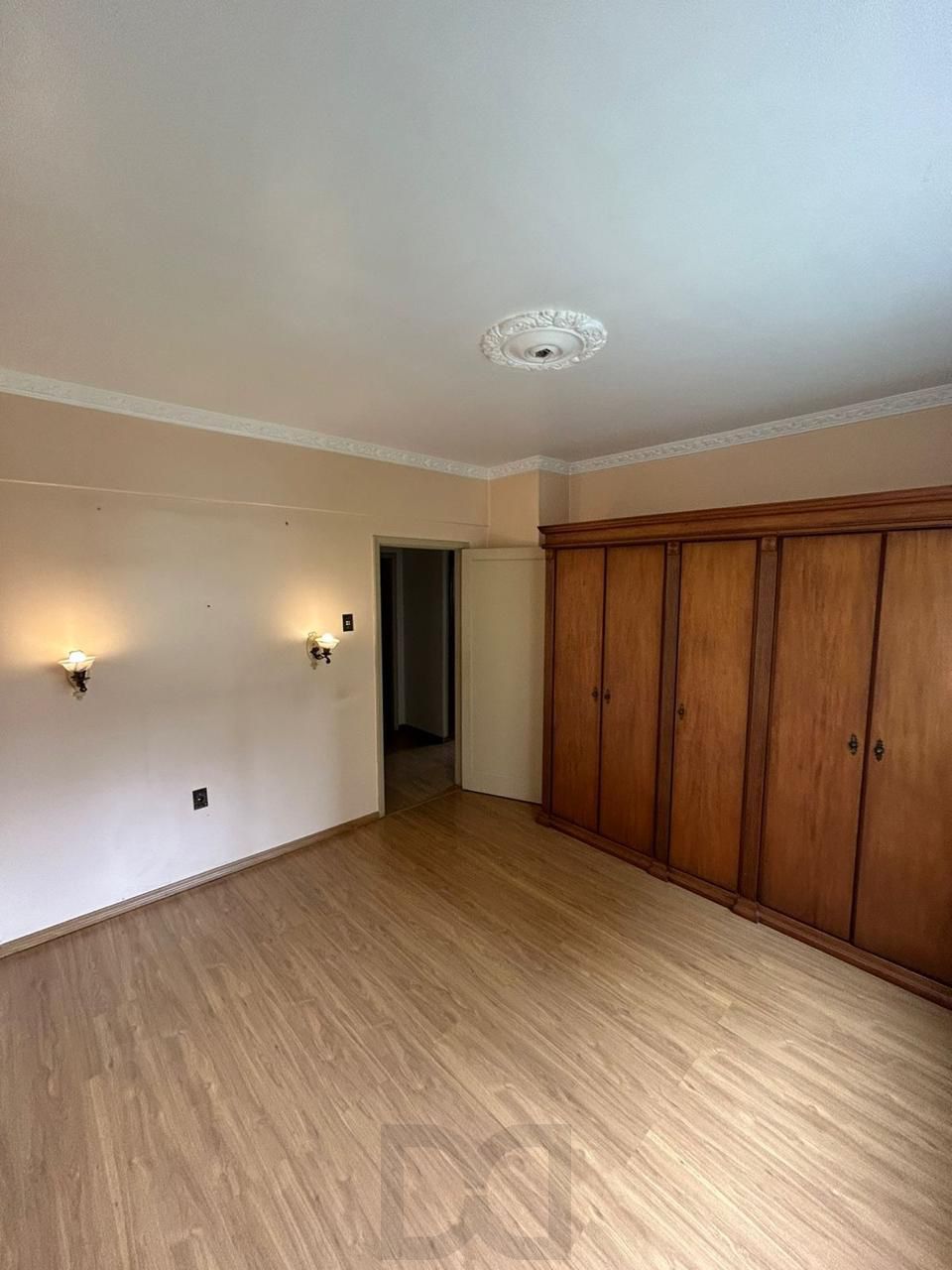 Apartamento com 03 quartos e 02 banheiros no Centro Histórico de Porto Alegre — foto 3