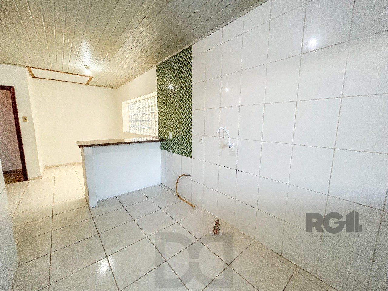 Casa 03 quartos, peças amplas, 03 dormitórios, salão de festas -3 vagas - Cavalhada — foto 13