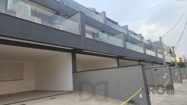 Casa 3 dormitórios com 1 suíte, Jardins do Prado bairro Hípica Porto Alegre rs — foto 3