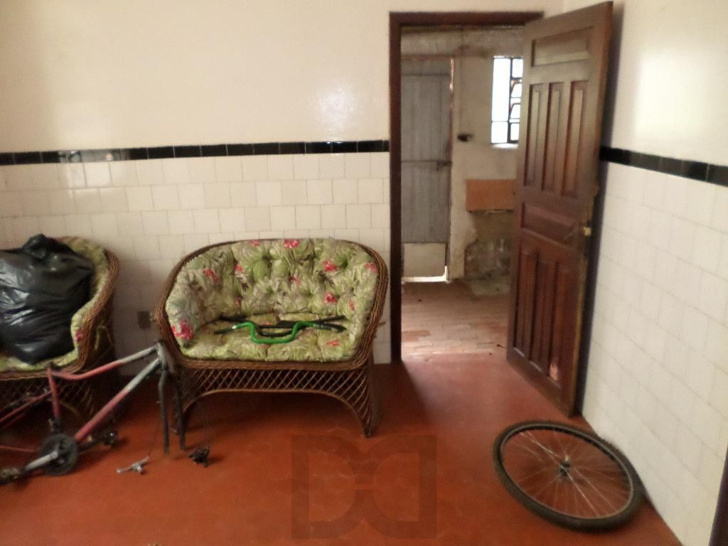 Casa de madeira o terreno 8,50 por 28 — foto 3