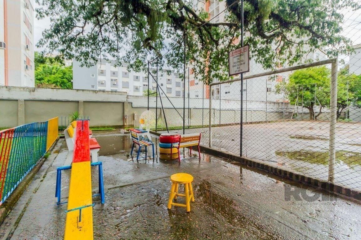 Apartamento MOBILIADO 2 dormitórios Bairro Cristal — foto 19