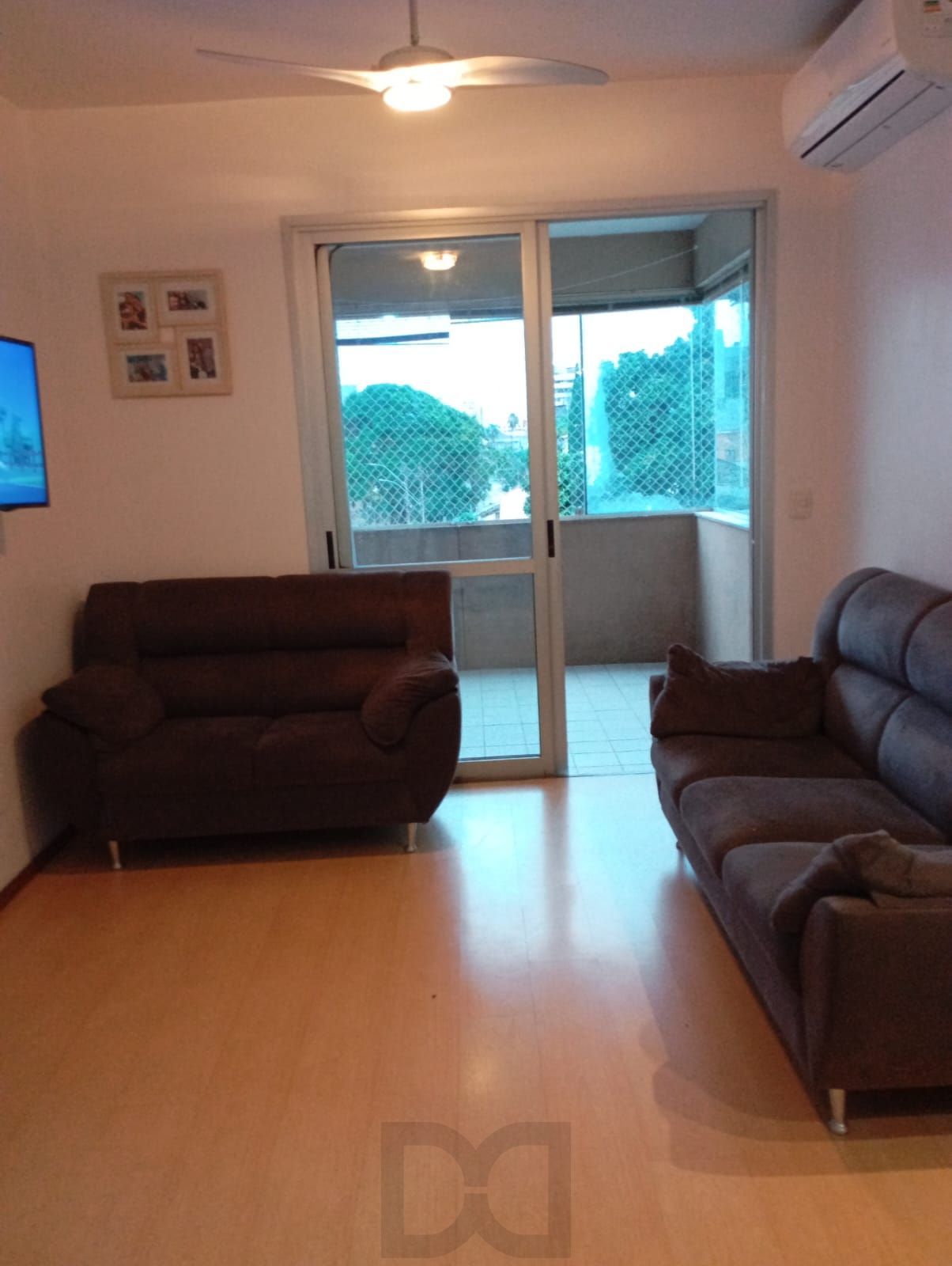 Apartamento com 02 quartos e 01 vaga coberta no Bairro Menino Deus, Porto Alegre — foto 2