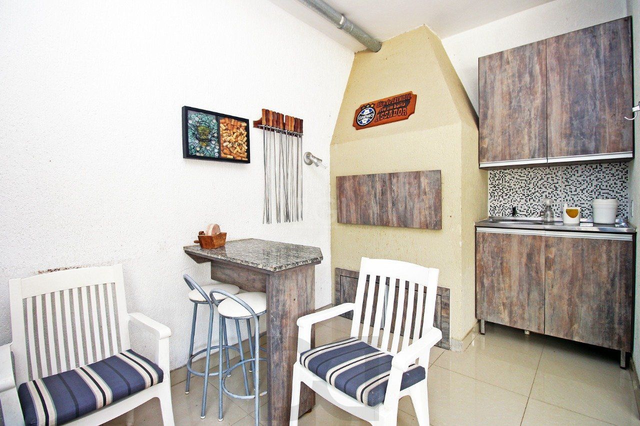 Casa 4 Suítes e 6 vagas de garagem no bairro Jardim Itu — foto 13