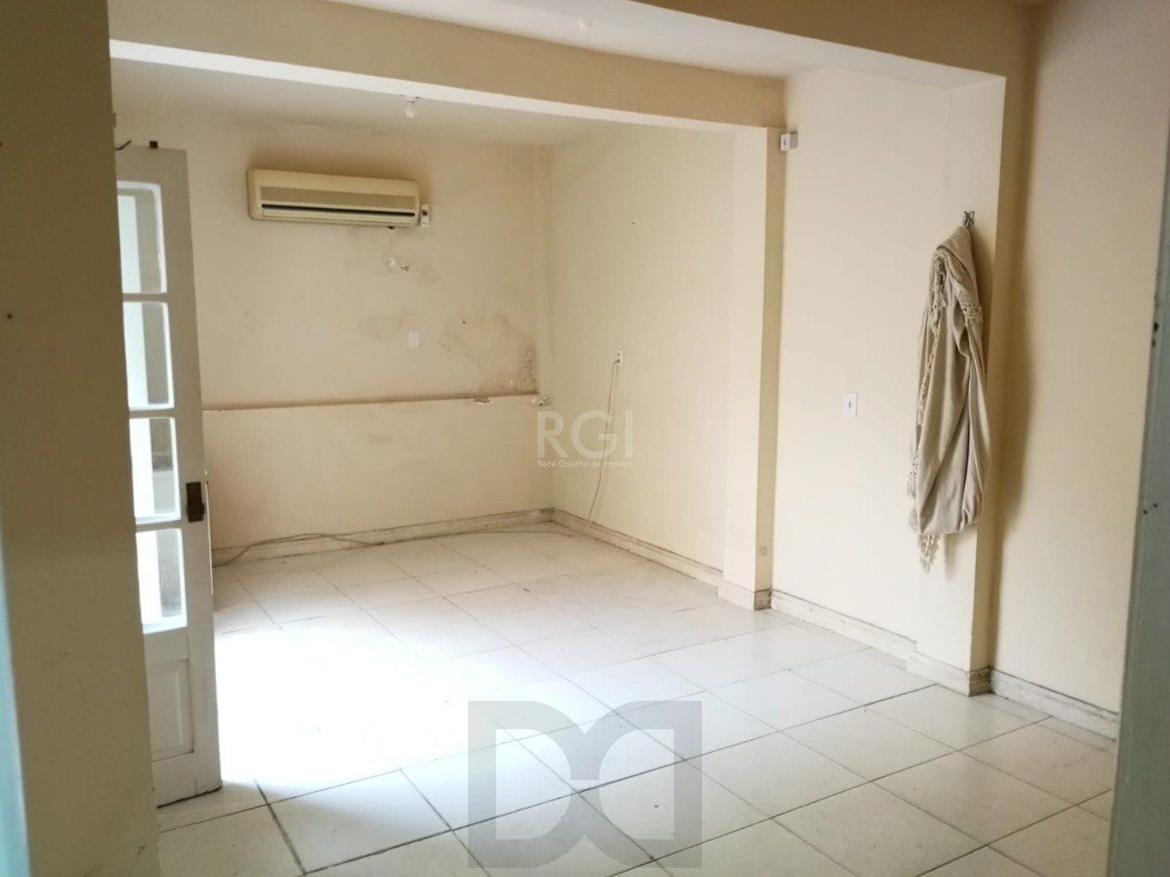 Casa para Venda - 170m², 3 dormitórios, 3 vagas - Nonoai, Porto Alegre — foto 13