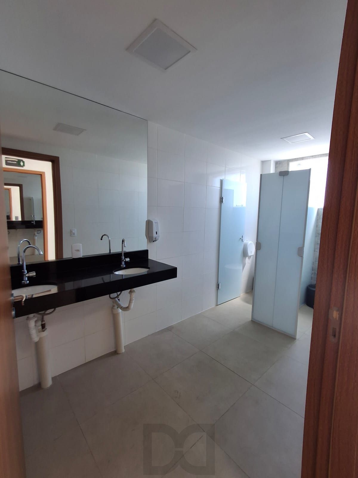 Apartamento de 2 dormitórios com suíte e 1 vaga escriturada ! — foto 12