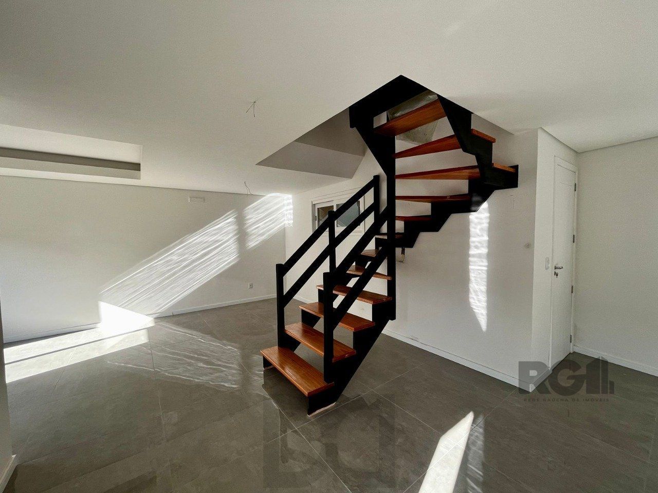 Casa 3 quartos, suíte, 2 vagas, piscina, 240m² – Vila Nova POA/RS — foto 22