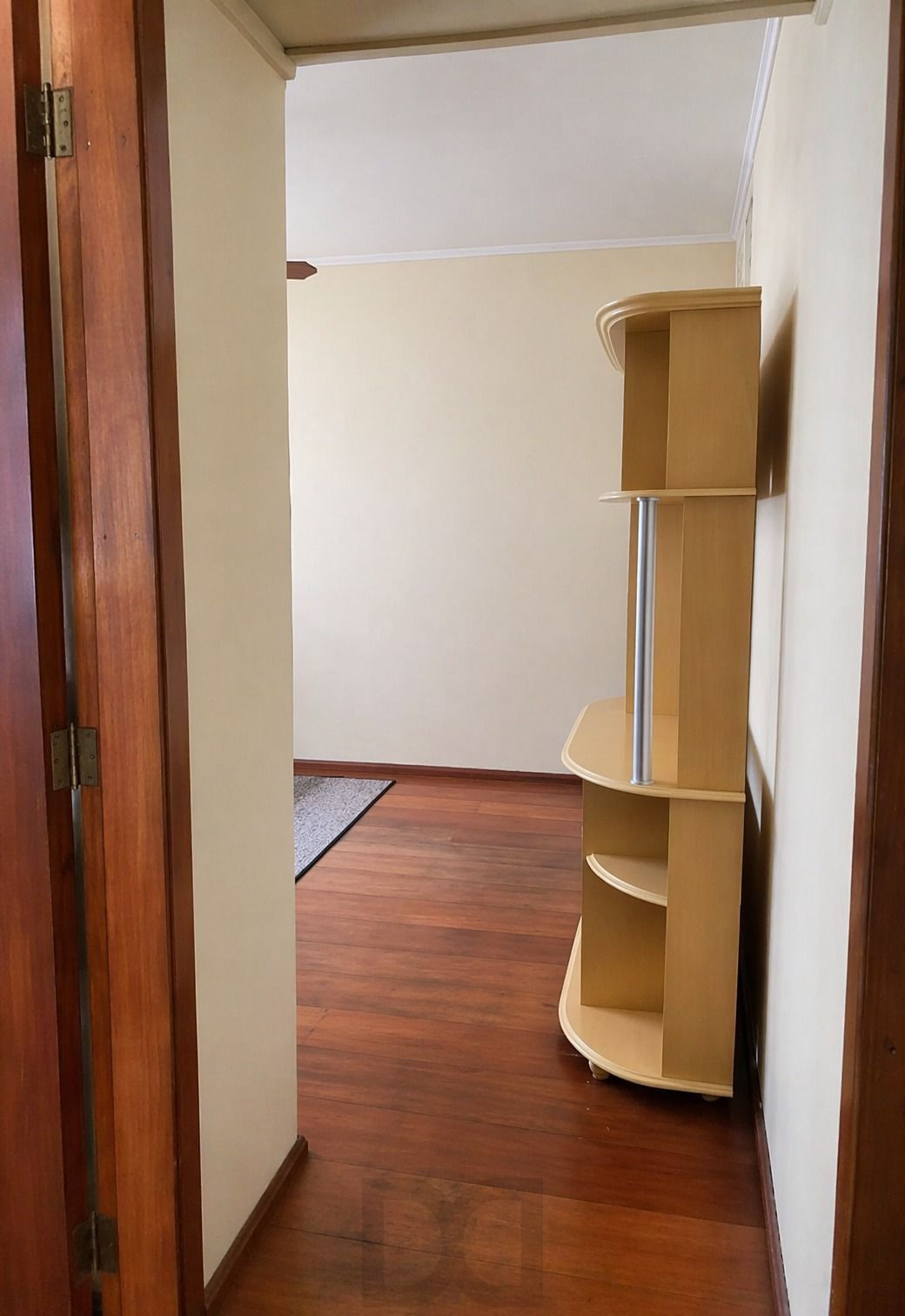 EXCELENTE APTO 2 DORM COM VAGA ROTATIVA — foto 5