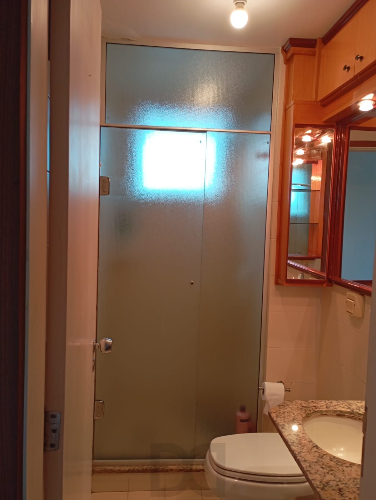 Apartamento com 02 quartos e 01 vaga coberta no Bairro Menino Deus, Porto Alegre — foto 16
