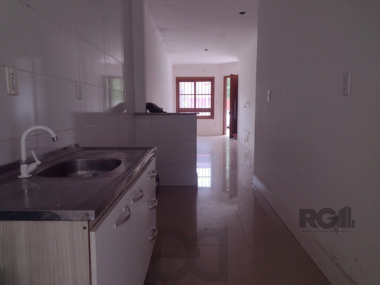 CASA TÉRREA - 2 DORMITÓRIOS, ÁREA COBERTA COM CHURRASQUEIRA , TERRAÇO - 02 VAGAS — foto 13