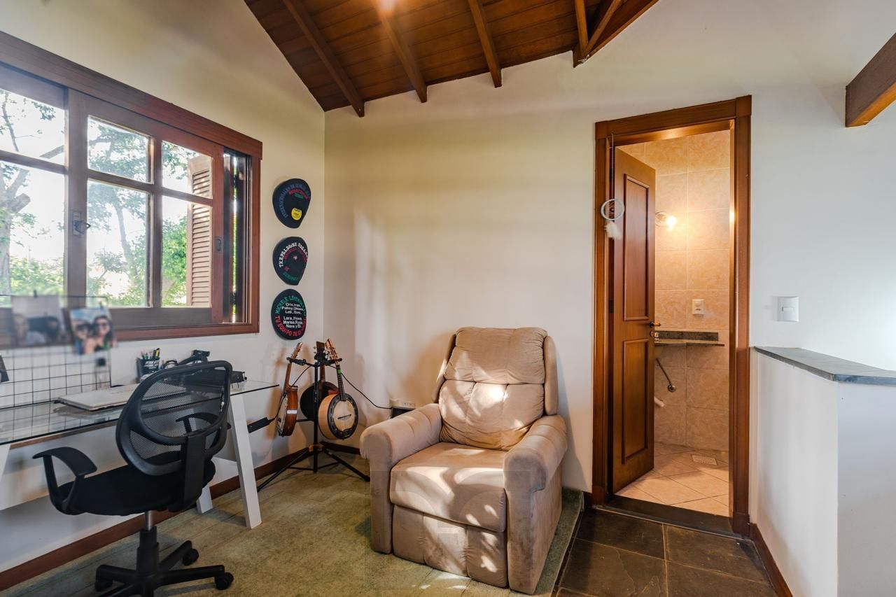 Casa em condomínio 3 dormitórios e sótão bairro Cristal — foto 13
