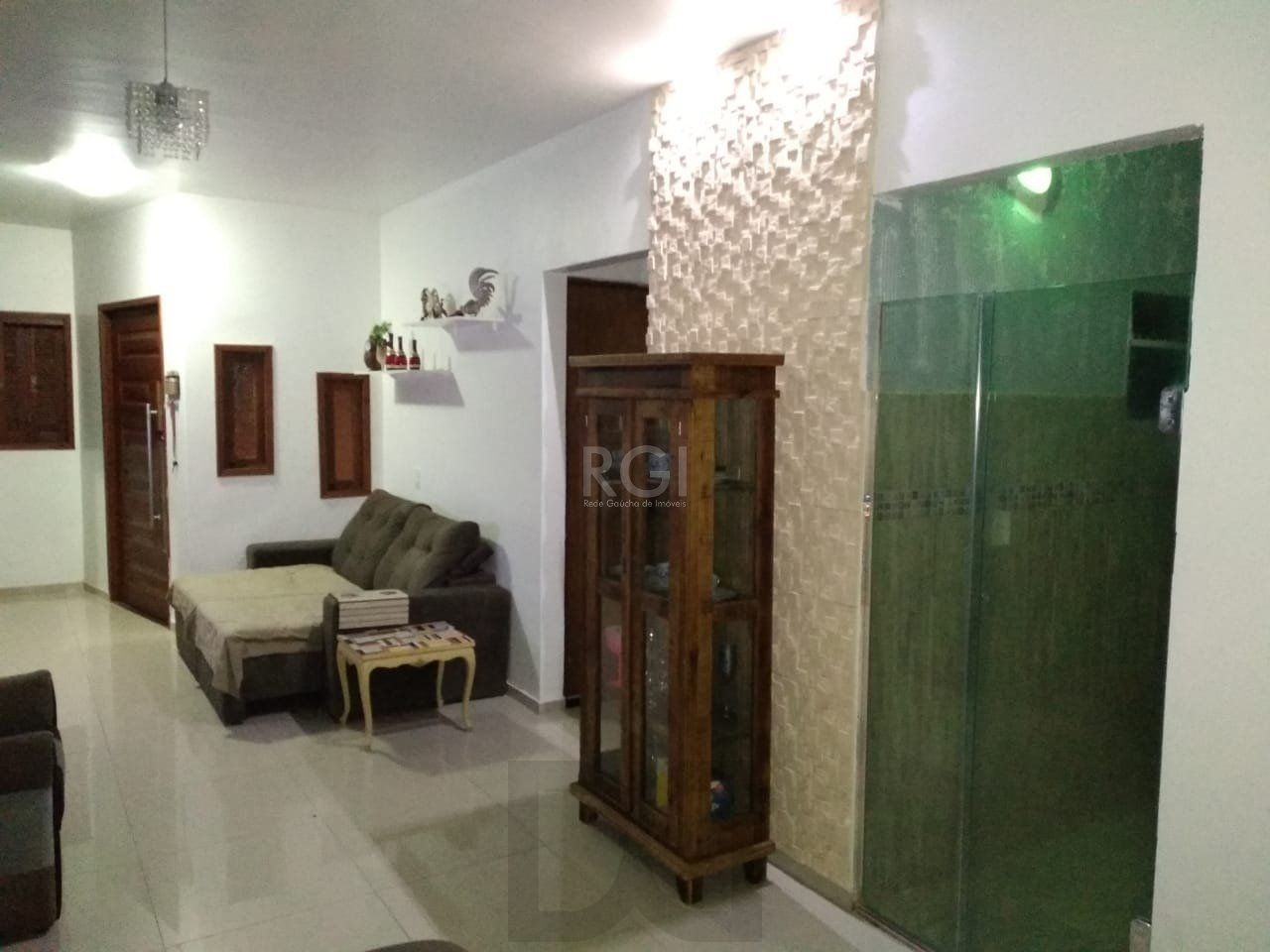 Casa com 2 quartos, 2 vagas de garagem, no bairro Aberta dos Morros, Porto Alegre/RS — foto 3