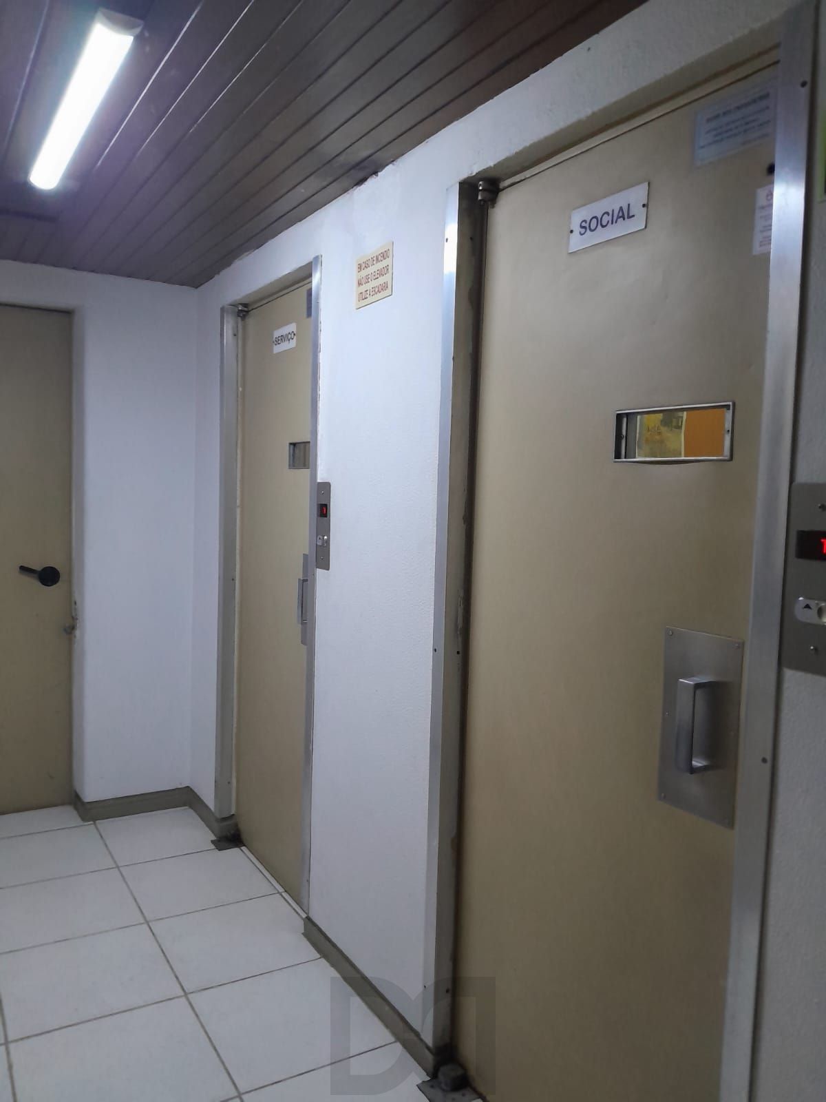 Apartamento 1 dormitorio, com 2 elevadores e 50 M² no Centro Histórico. — foto 8