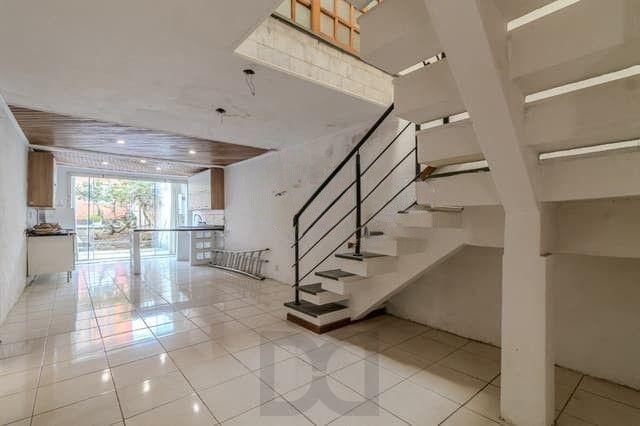 Casa com 04 quartos no Bairro : Partenon em Porto Alegre/RS — foto 22