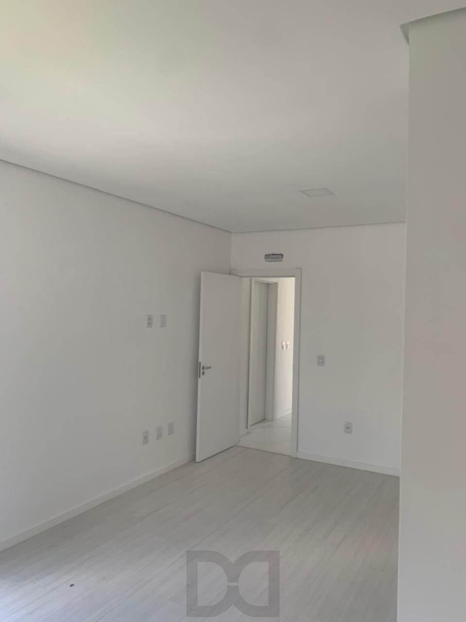 Casa com 3 dormitórios e suíte à Venda no Bairro Medianeira - Porto Alegre/RS — foto 60