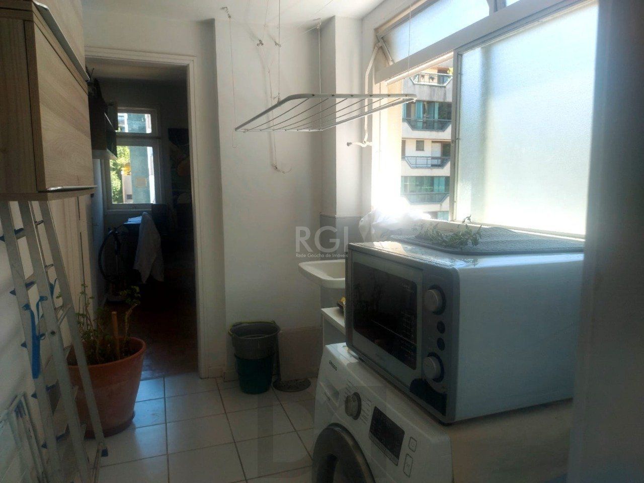 Apartamento 3 dormitórios 1 suíte e 2 vagas com 90m² no bairro Petrópolis Poa — foto 5