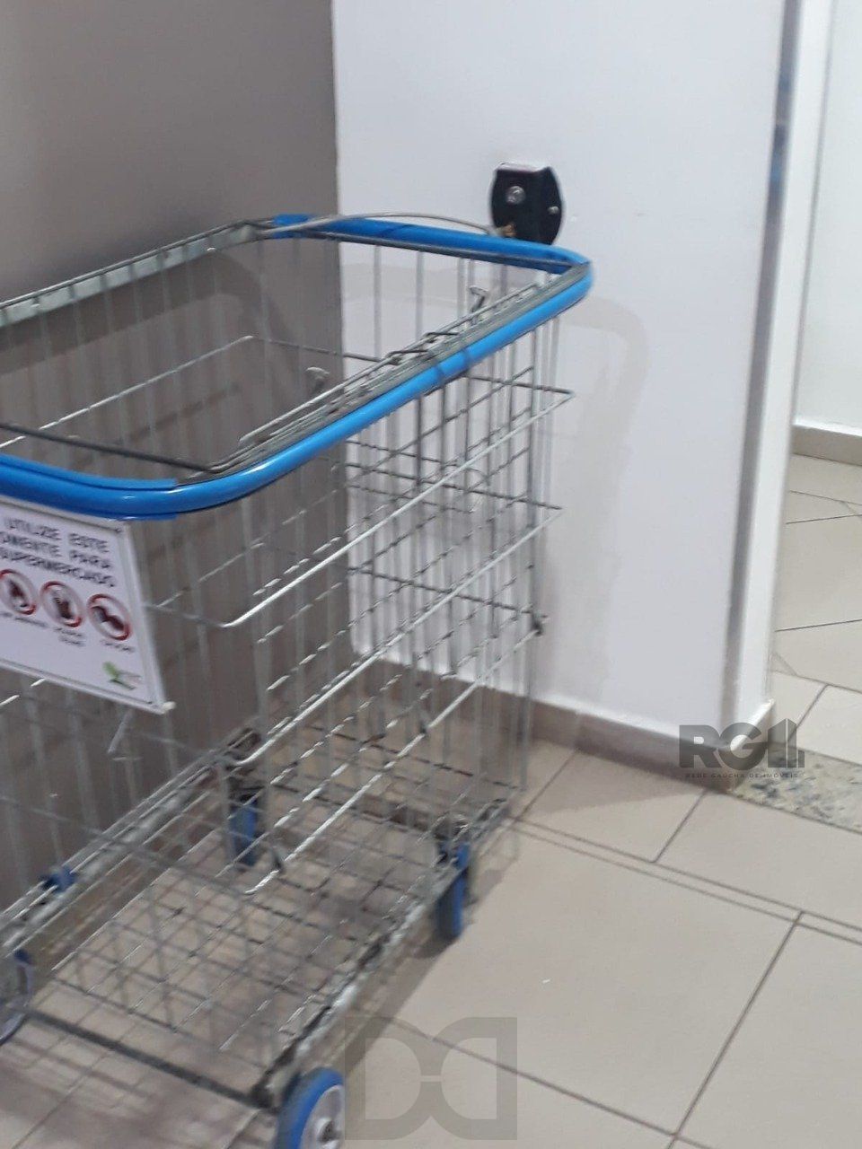 APARTAMENTO DE 2 DORMITÓRIOS E VAGA ESCRITURADA EM CONDOMÍNIO COM INFRA COMPLETA. — foto 37