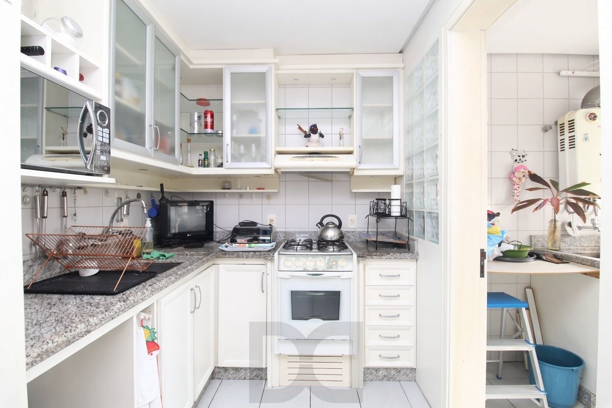 Apartamento 2 Quartos sendo com suíte Bairro Floresta Porto Alegre — foto 15