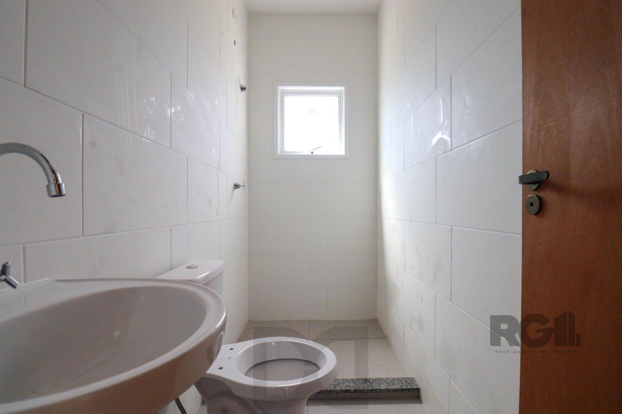 CASA ESTILO SOBRADO COM 2 QUARTOS E PÁTIO, À VENDA NO BAIRRO VILA NOVA, EM PORTO ALEGRE/RS — foto 27