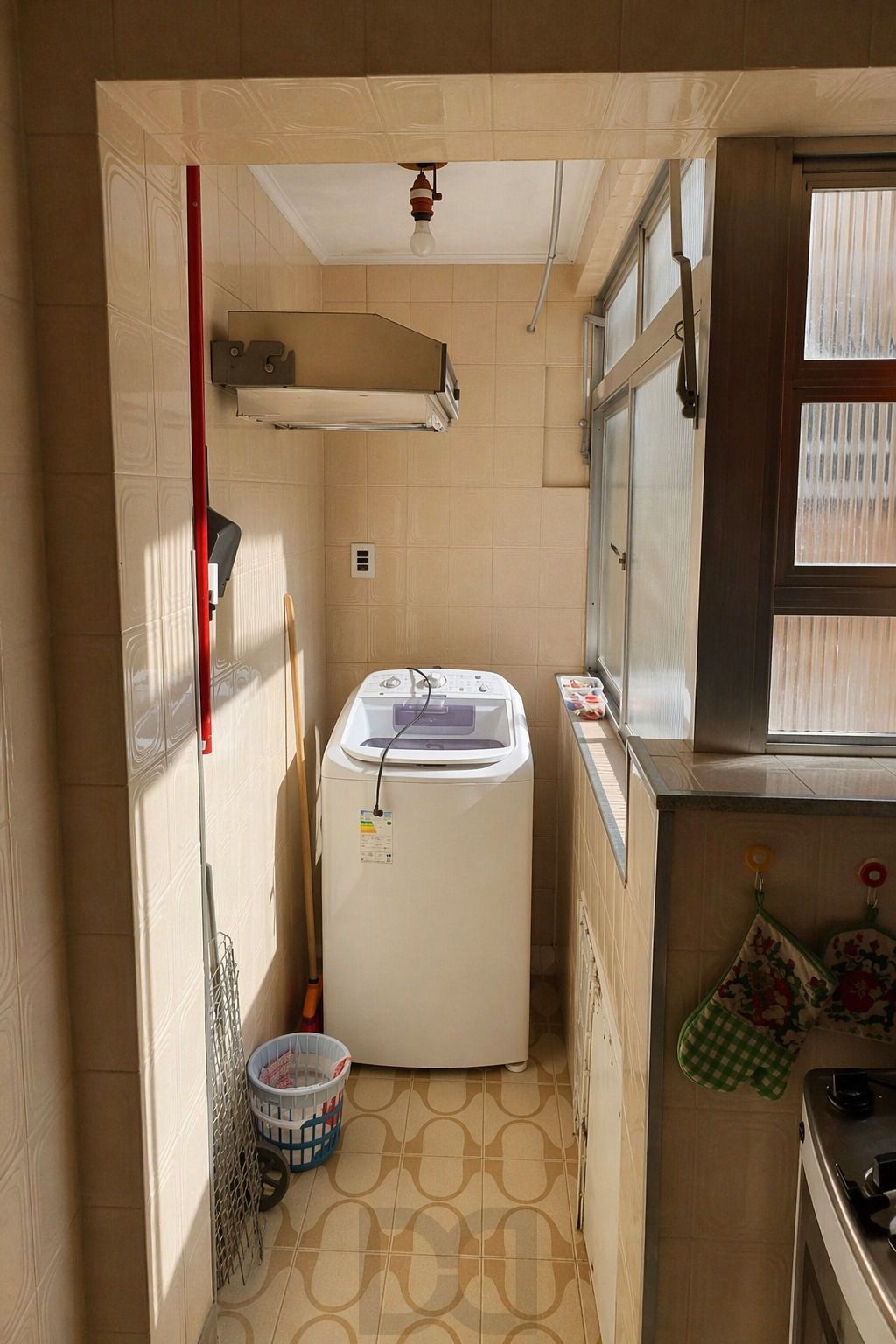 EXCELENTE APTO 2 DORM COM VAGA ROTATIVA — foto 14