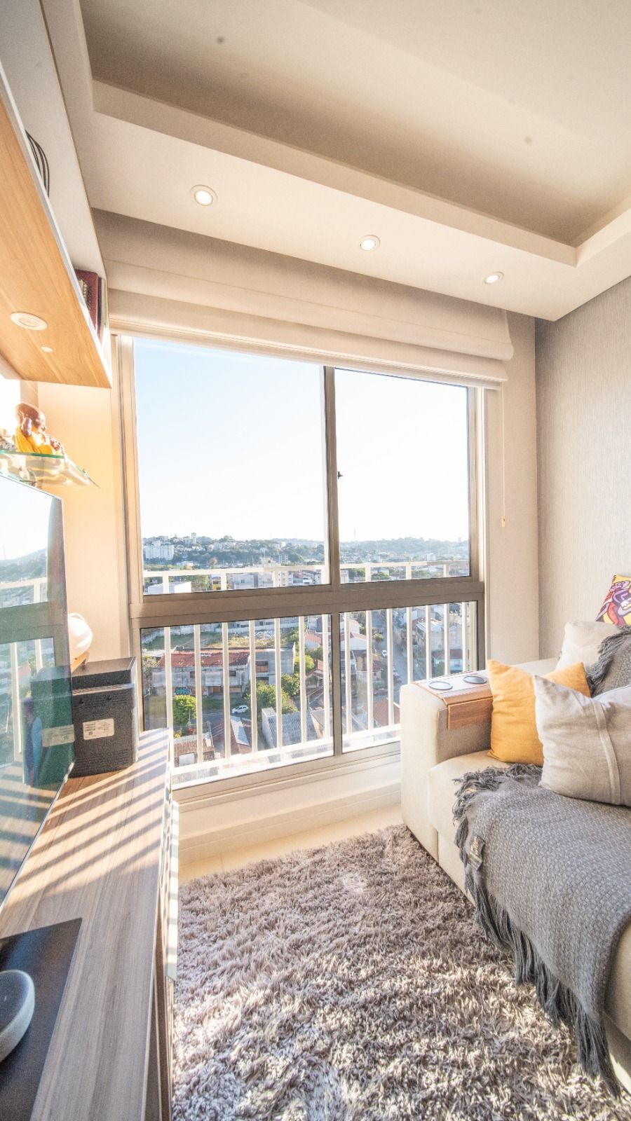 Apartamento 2 dormitórios com suíte, vaga coberta, bairro Glória, Porto Alegre — foto 3