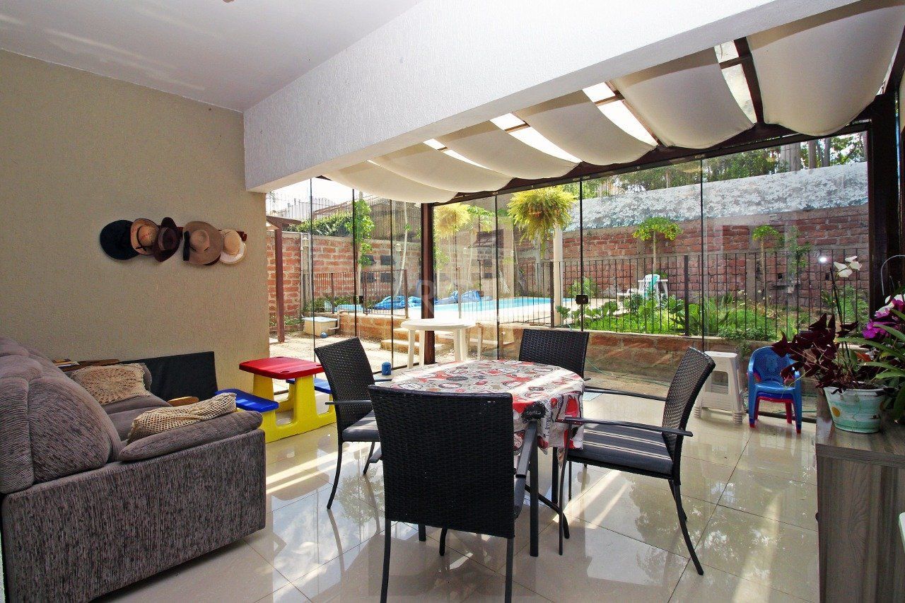 Casa 4 Suítes e 6 vagas de garagem no bairro Jardim Itu — foto 8