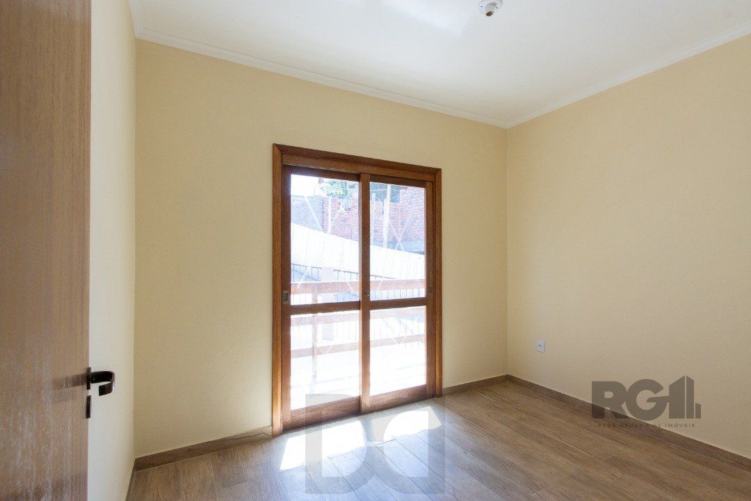 LINDA CASA EM CONDOMÍNIO JUNTO À NATUREZA — foto 17