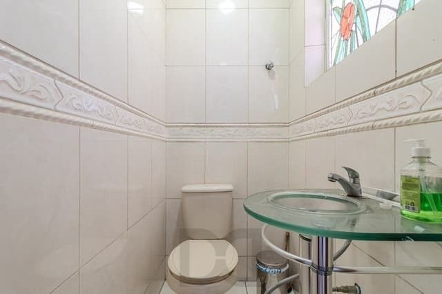 Casa com 04 quartos no Bairro : Partenon em Porto Alegre/RS — foto 6