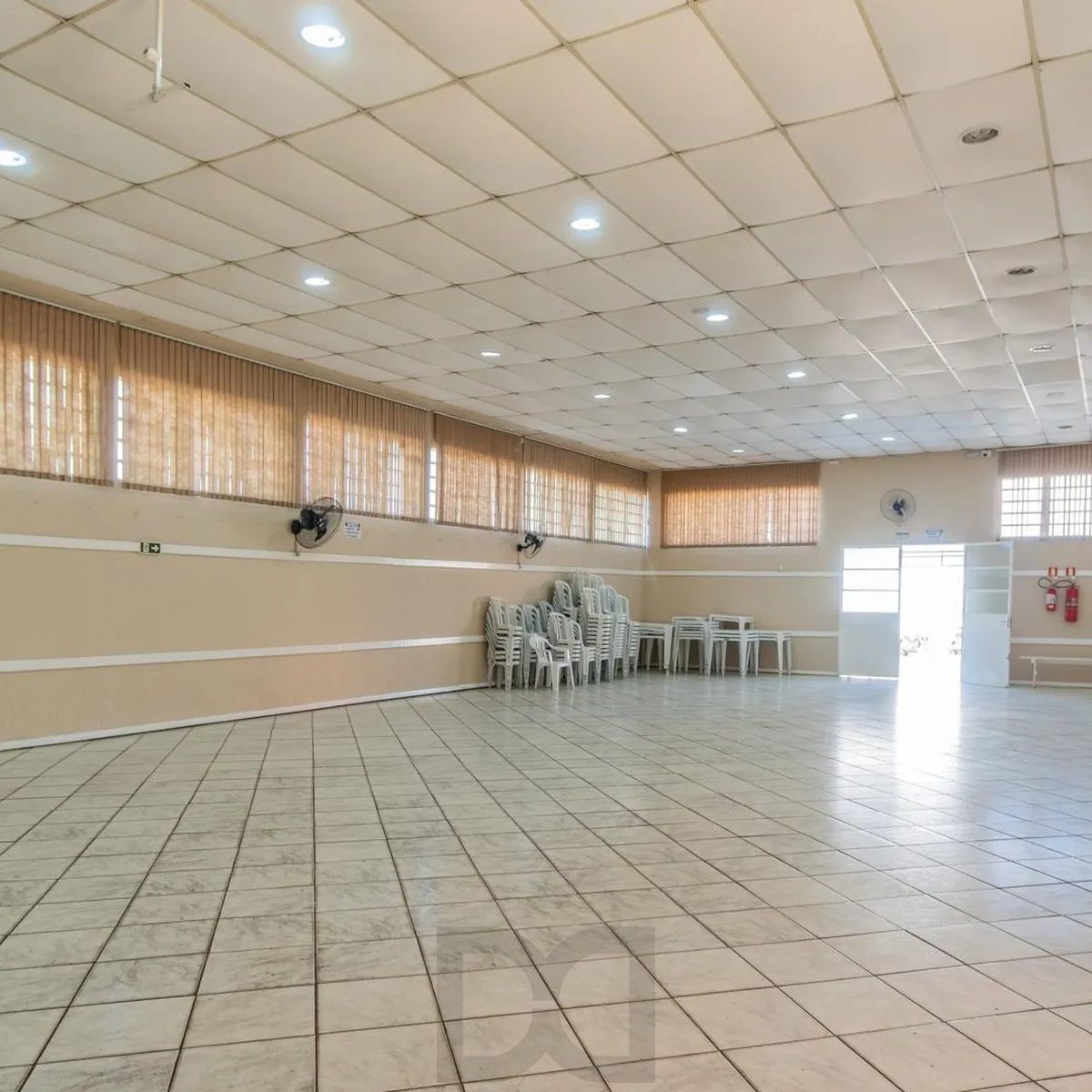 Apartamento 2 dorm, 1Banh, vaga, reformado, cond Paretê, Teresópólis, Porto Alegre — foto 27