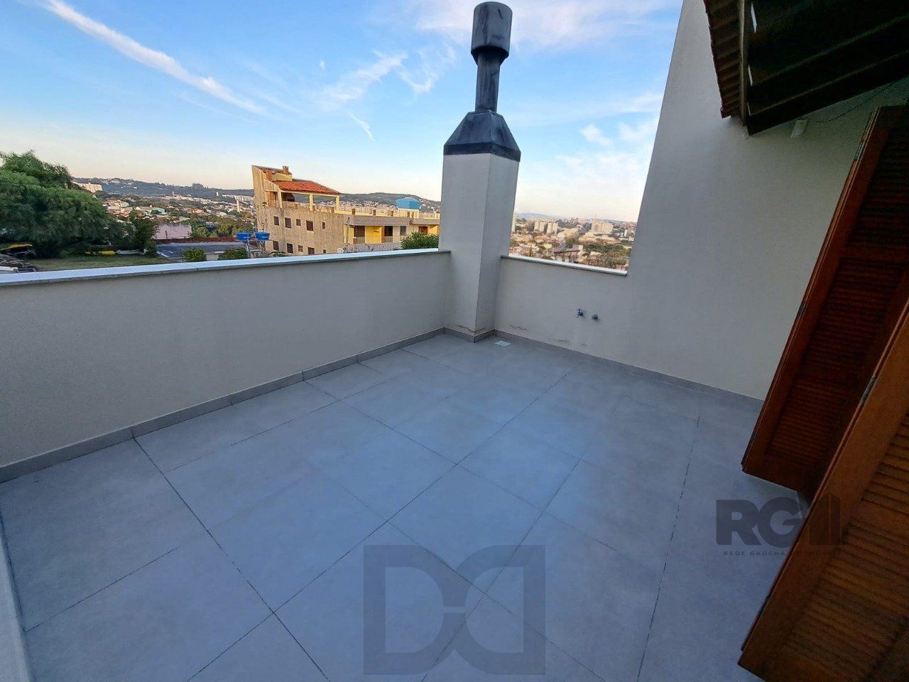 Casa em Condomínio com 03 quartos e 02 vagas no Bairro Nonoai — foto 52