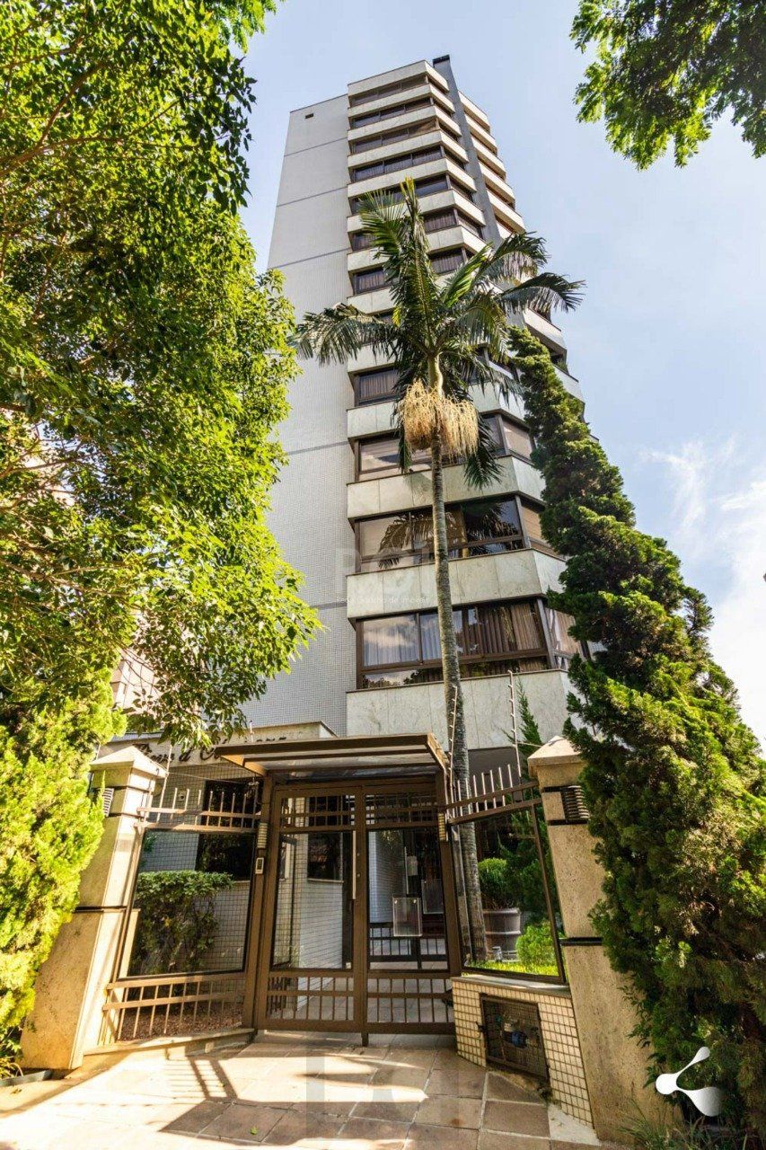 195m churrasqueira, 3 suites, 4 vagas semimobiliado no bairro Rio Branco, Poa/RS — foto 1
