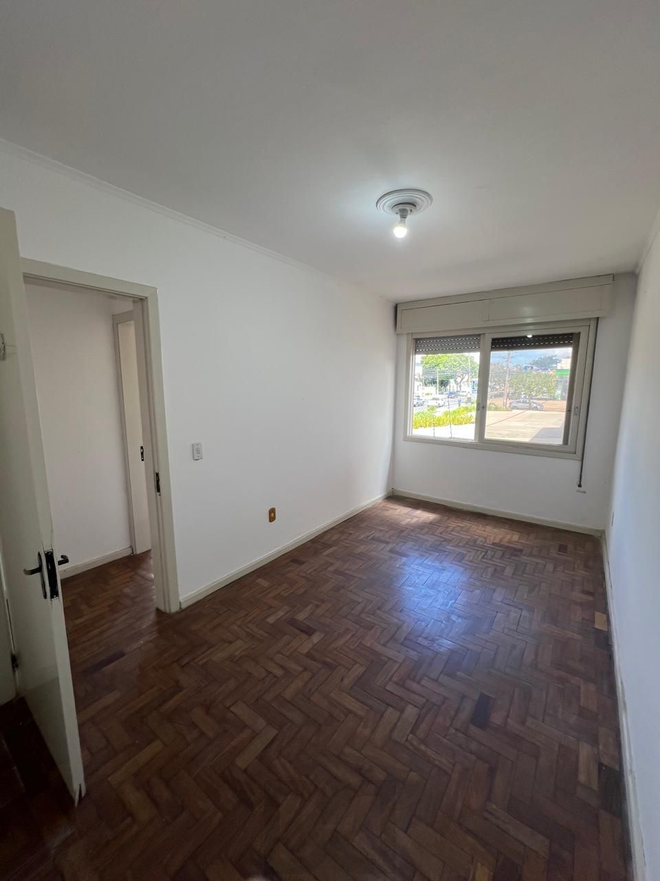 Apartamento à Venda com 02 Quartos na Av do Forte, Vila Ipiranga em Porto Alegre — foto 13