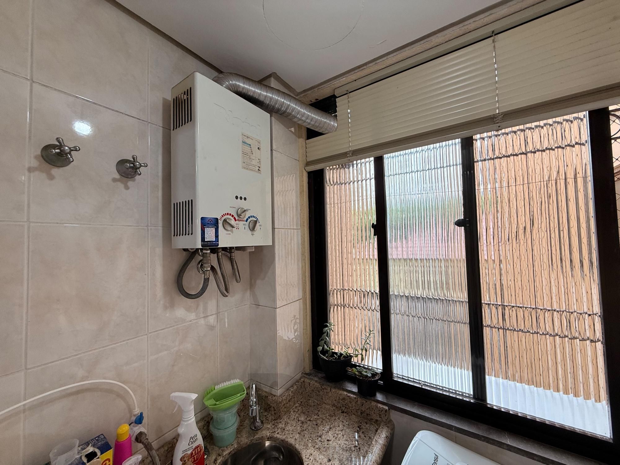 Apartamento com 02 quartos (01 suíte) e 01 vaga escriturada no Bairro Azenha — foto 6