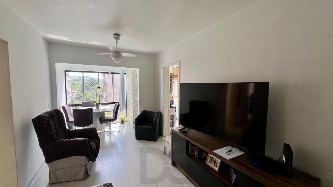 Apartamento 3 dormitórios 1 vaga 70m2 no bairro Cavalhada. — foto 2
