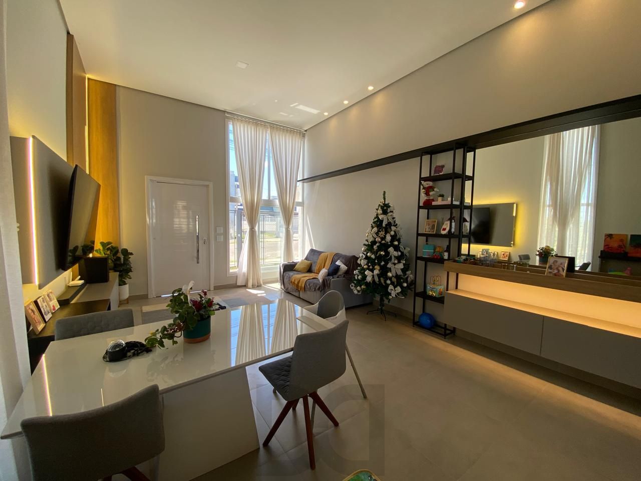 Casa com 03 quartos (01 suíte) e 01 vaga no Bairro Hípica em Porto Alegre — foto 4