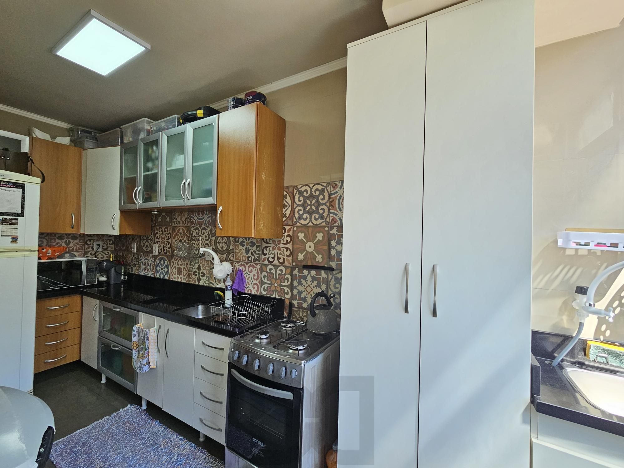 Apartamento 2 dorm, 1Banh, vaga, reformado, cond Paretê, Teresópólis, Porto Alegre — foto 7