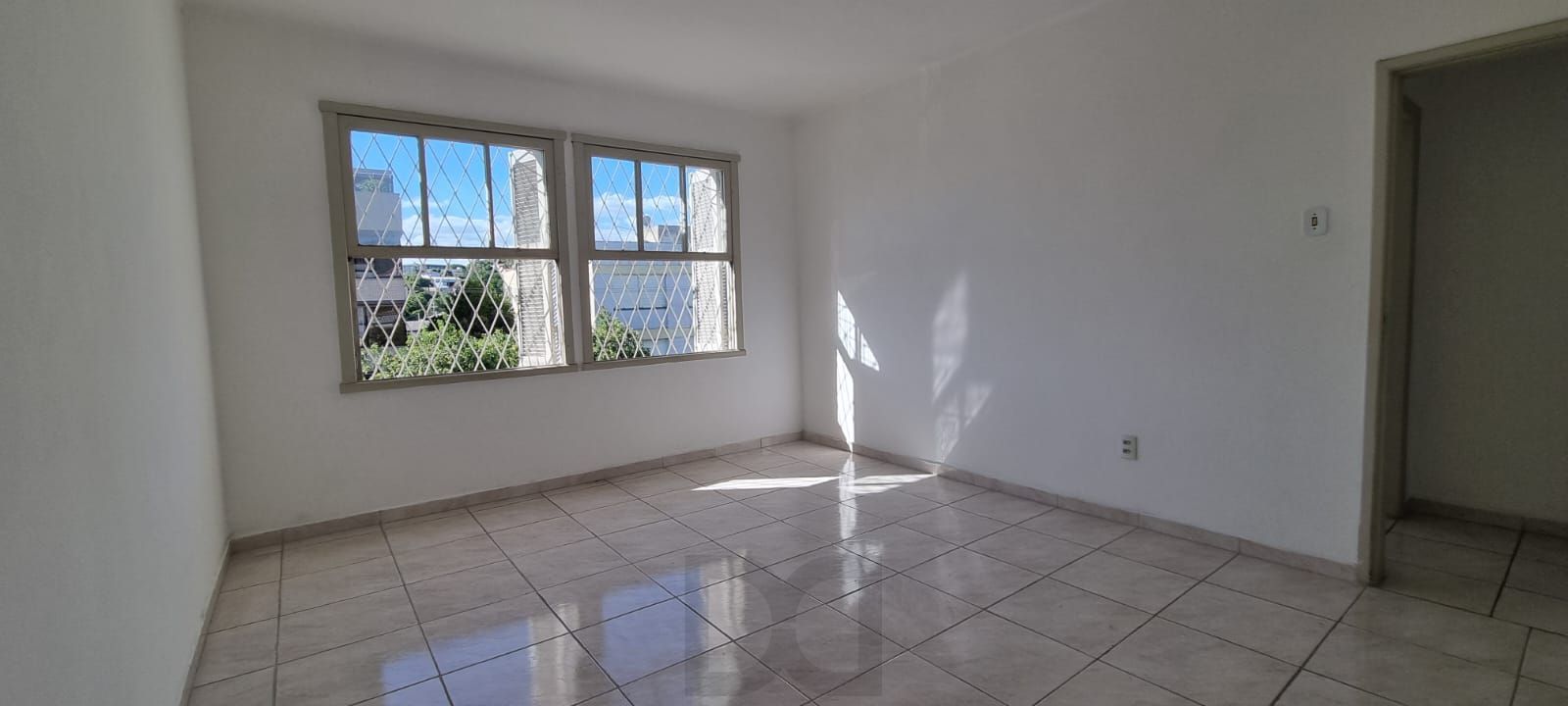 Quarto 1 com 3,90m x 4,70m