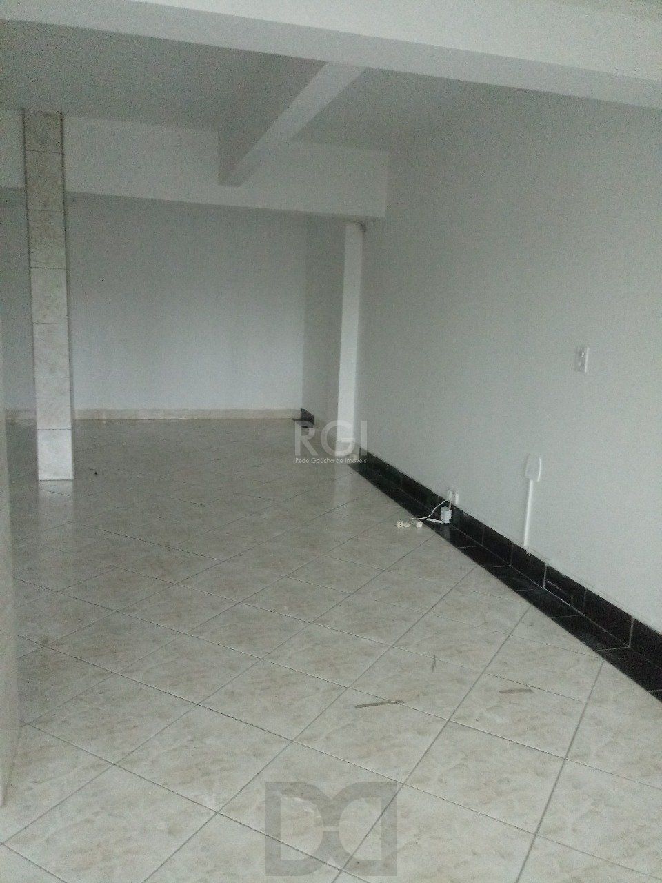 Loja para Venda - 39m², 0 dormitórios, Jardim São Pedro, Porto Alegre — foto 1
