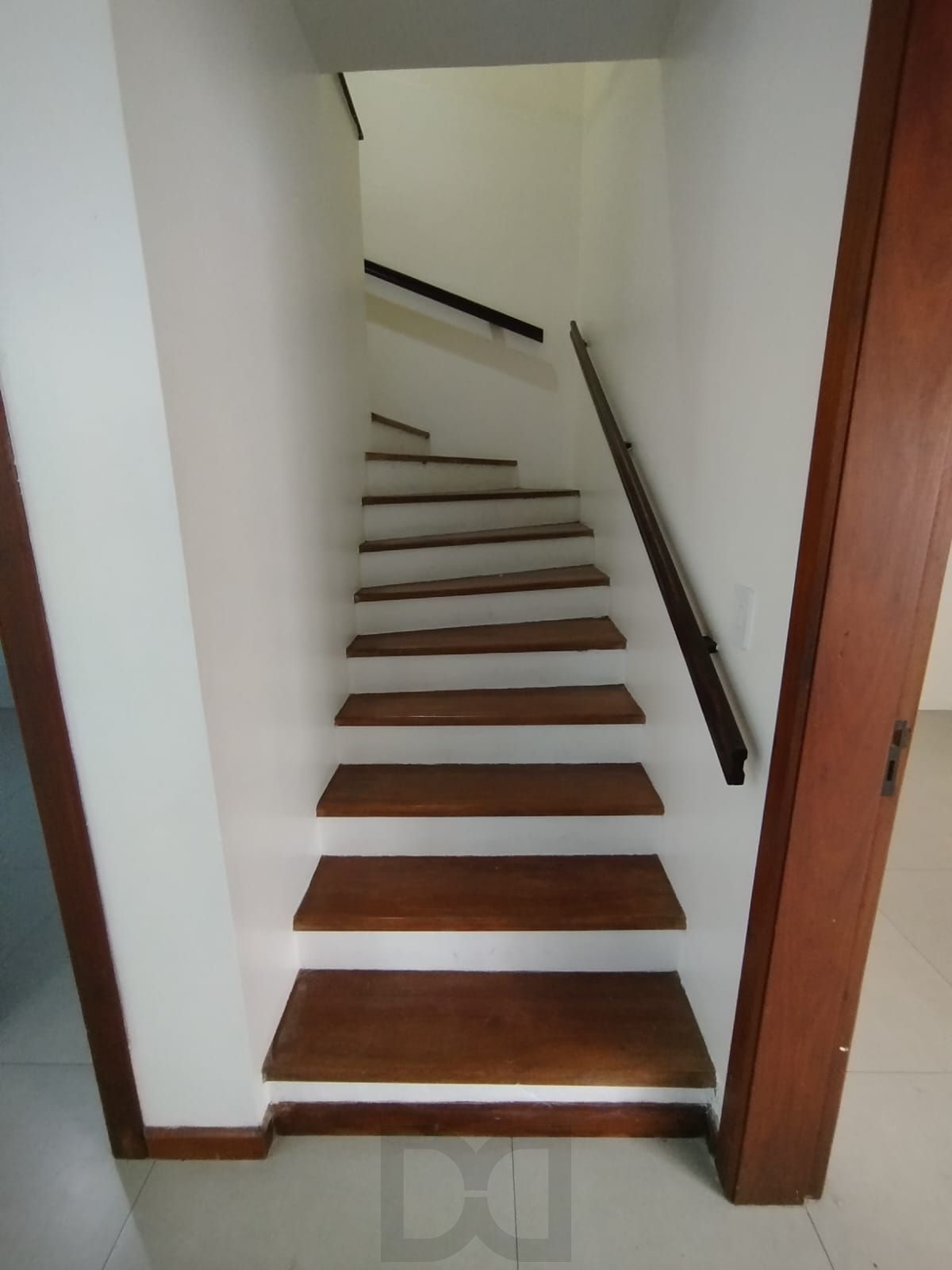 Casa com 03 quartos e 01 vaga no Bairro Cristal — foto 6