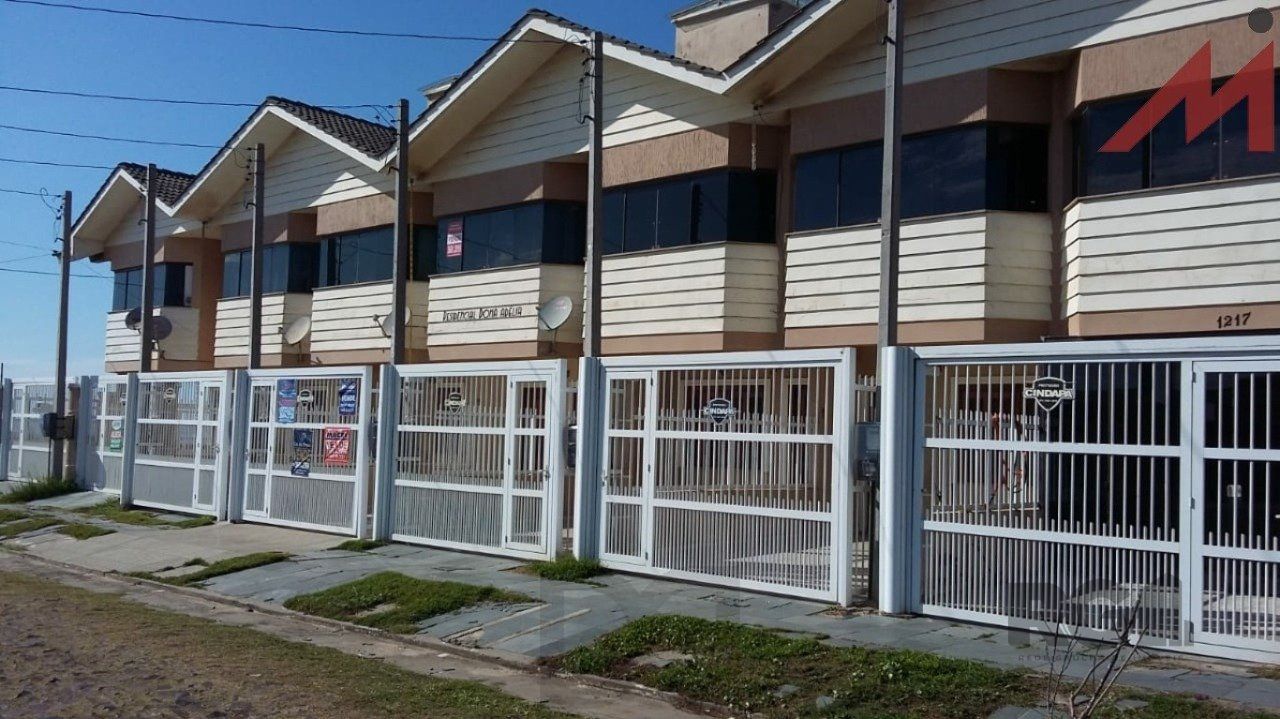 Sobrado em Trmandai com 2 suirtes, 2 banheiros, 1 vaga, churrasqueira e varanda. — foto 1