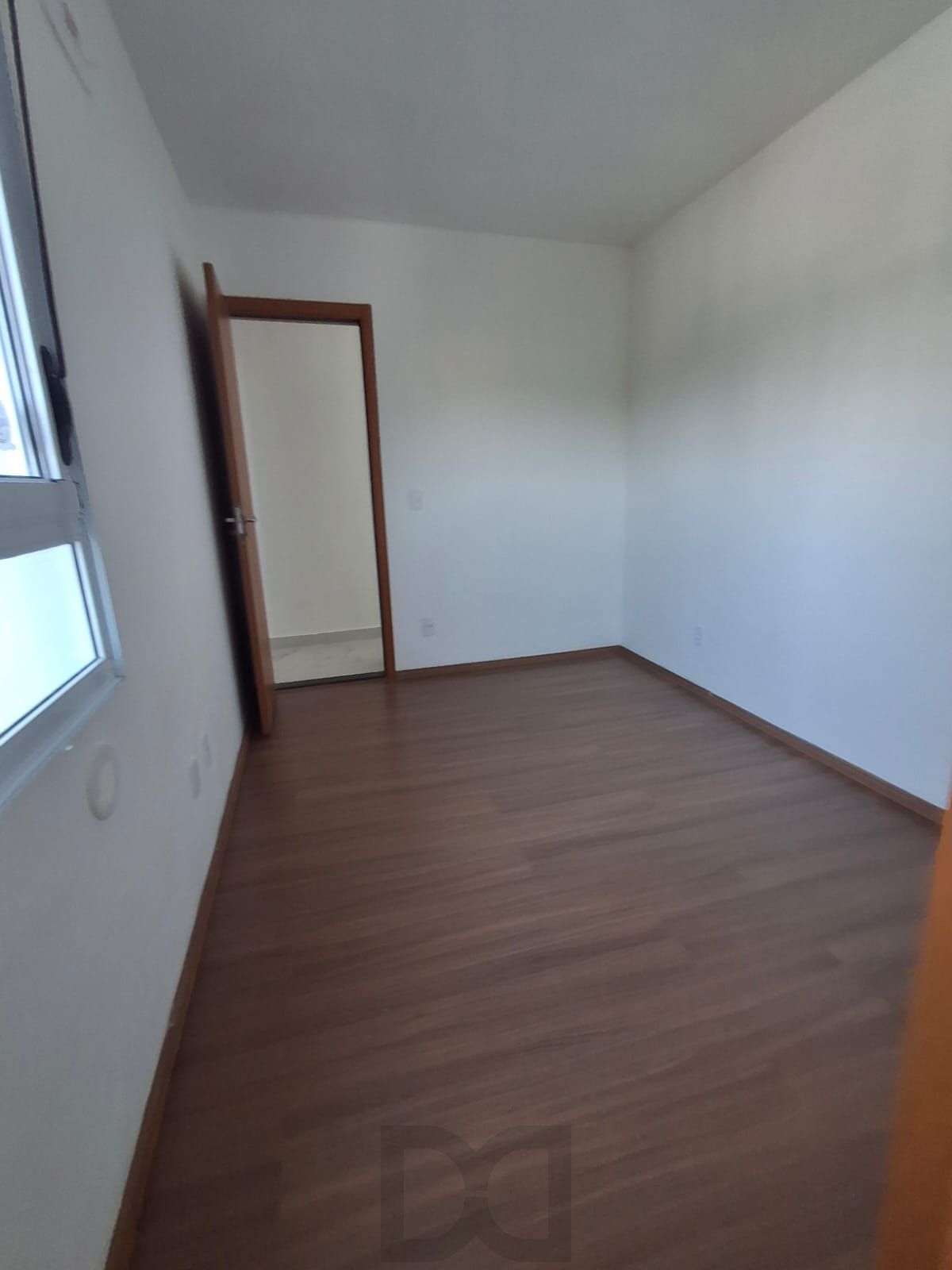 Apartamento de 2 dormitórios com suíte e 1 vaga escriturada ! — foto 3