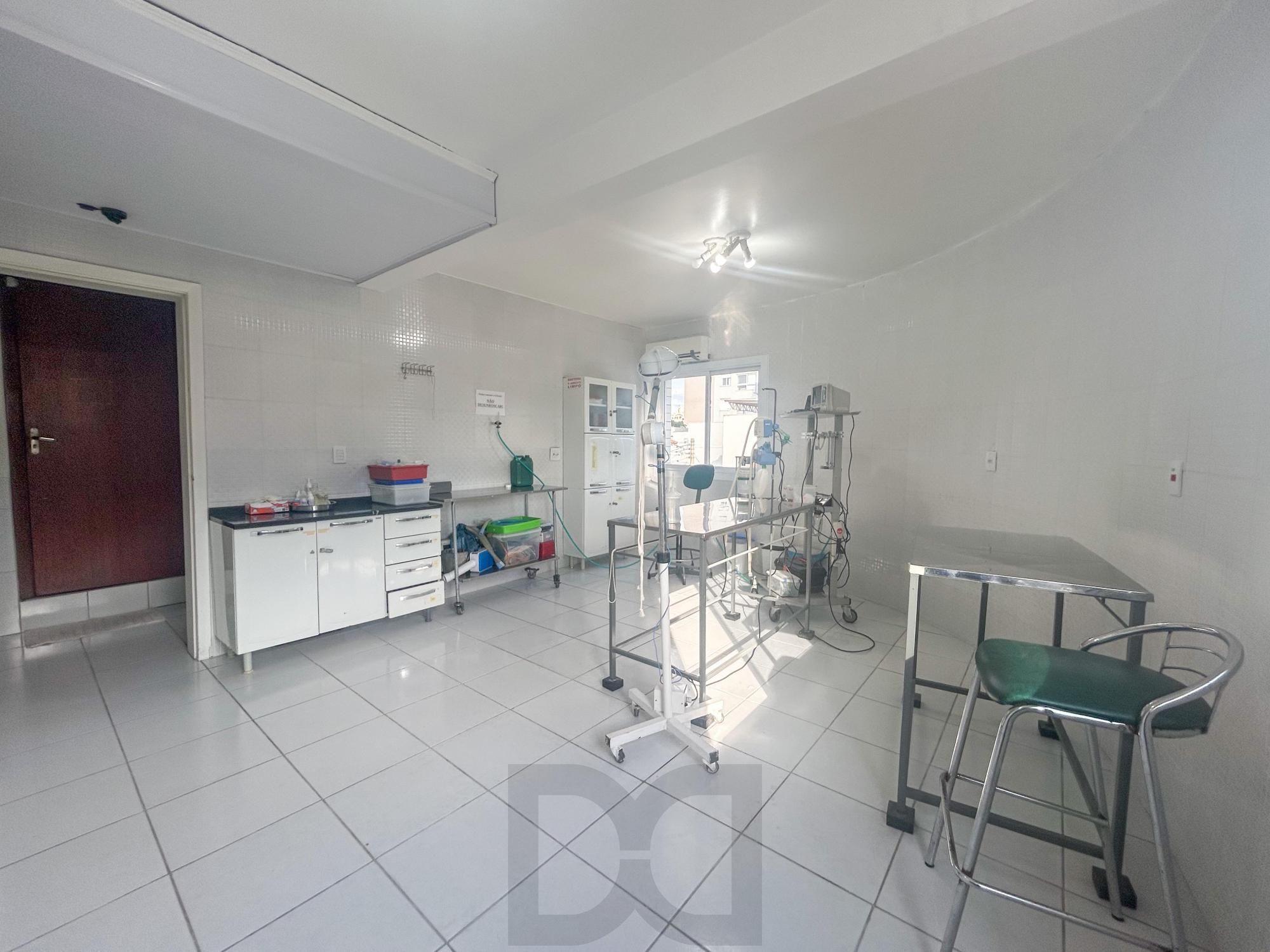 Ponto Comercial no Bairro Menino Deus. — foto 17