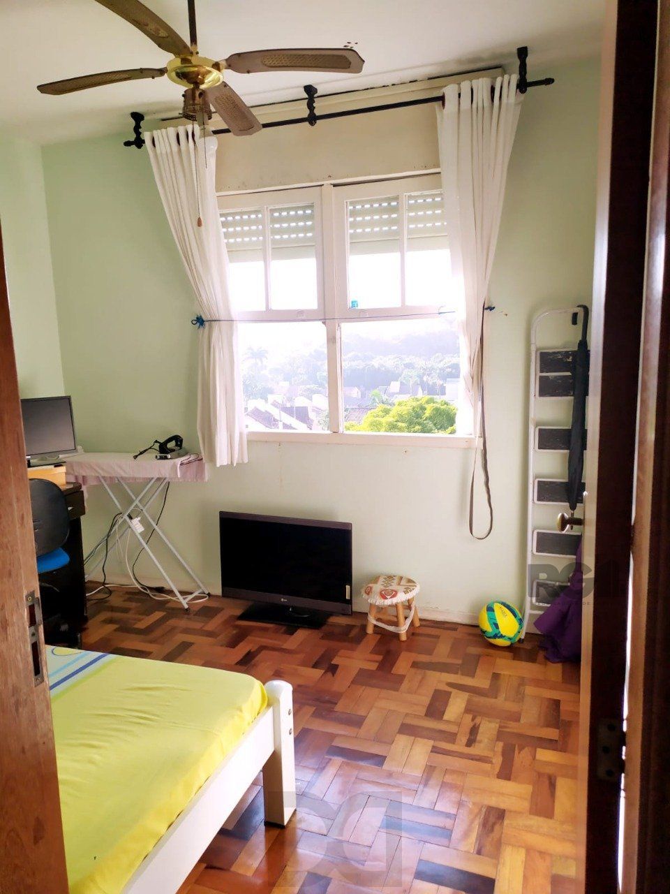 Apartamento de 2 dormitórios com vaga no bairro Petrópolis — foto 17