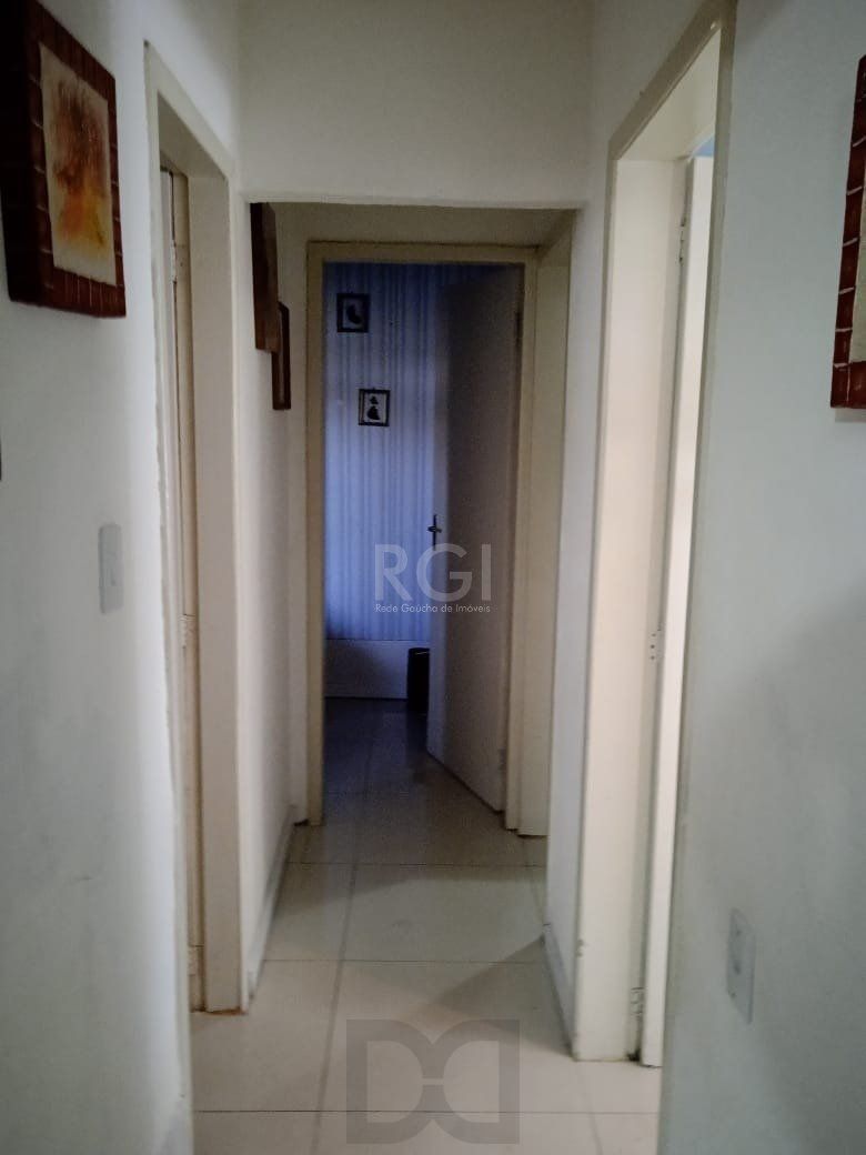 Casa para Venda - 140m², 5 dormitórios, 2 vagas - Cavalhada, Porto Alegre — foto 8