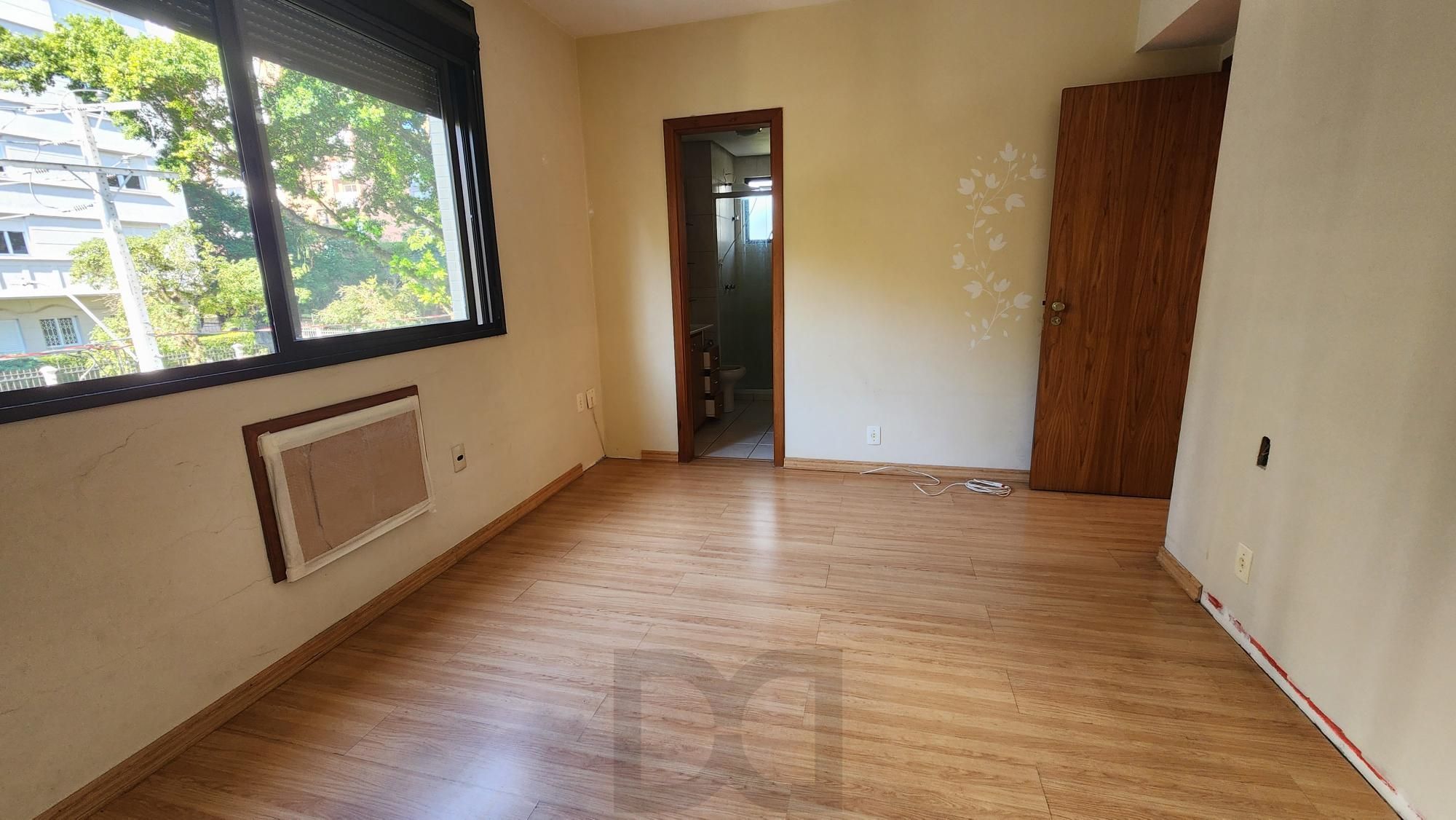 Apartamento de 103m² com 3 dormitórios, 1 suíte e 2 Vagas no Bairro Petrópolis — foto 18