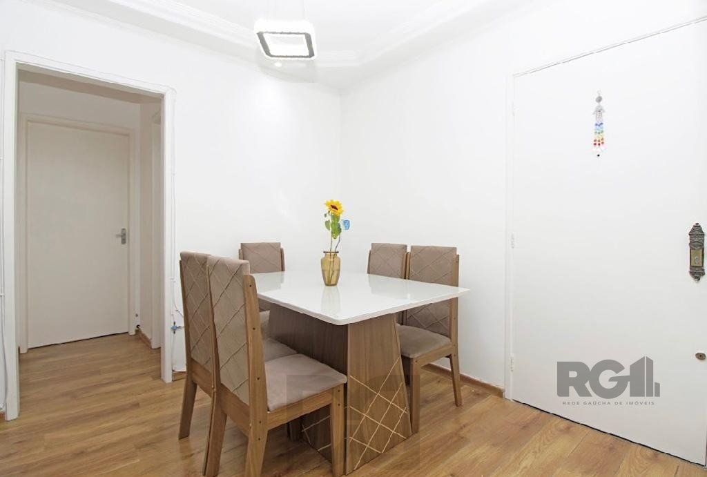 Apartamento 2 dormitórios, vaga de garagem, no bairro Camaquã, Porto Alegre/RS — foto 4