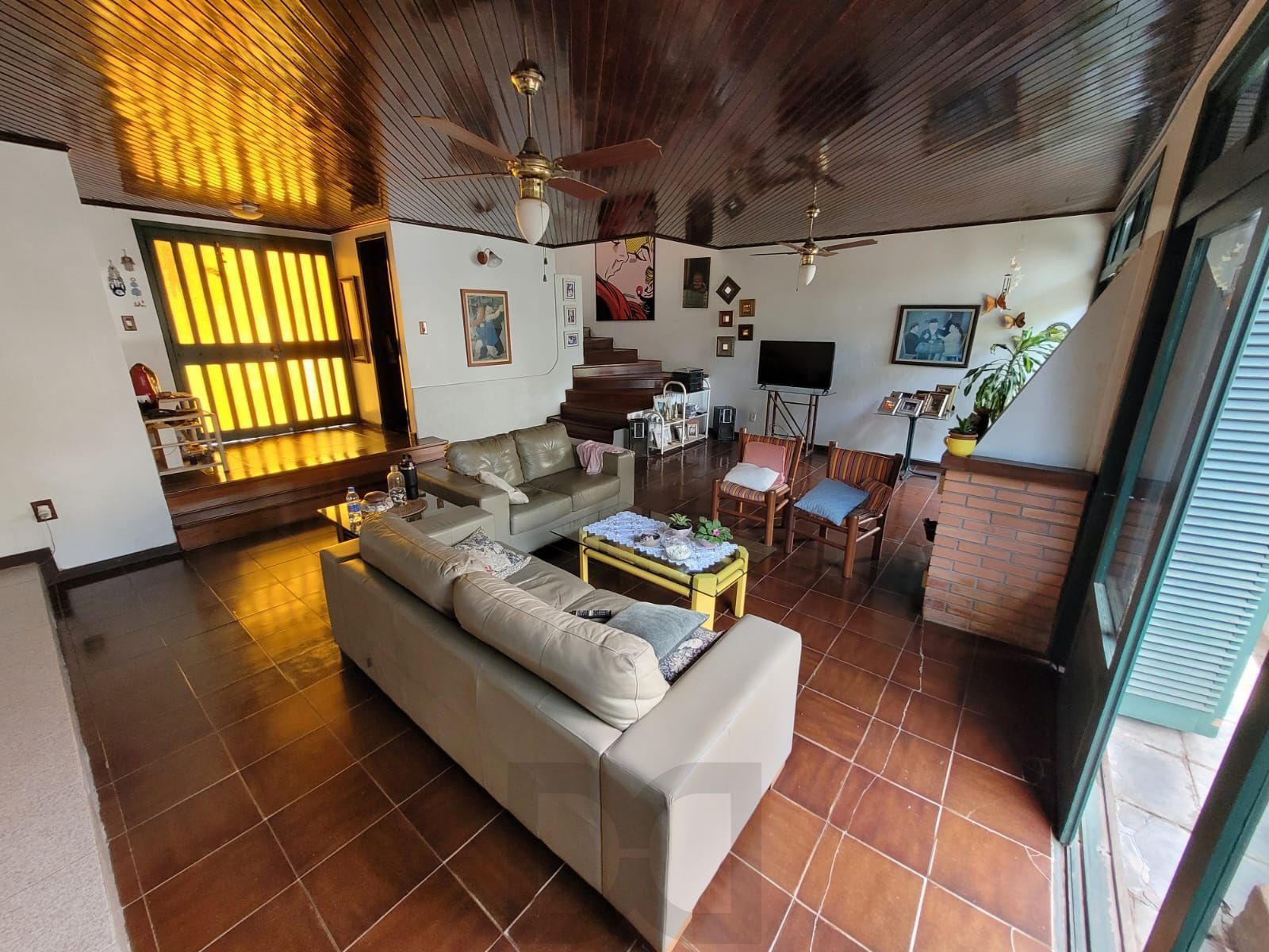CASA COM 3 DORMITÓRIOS E 1 SUITE NO BAIRRO ABERTA DOS MORROS EM PORTO ALEGRE -RS — foto 2