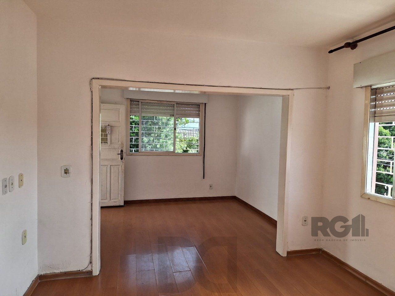 Terreno com casa com 3 quartos, vaga de garagem, no bairro Ipanema, Porto Alegre/RS — foto 8