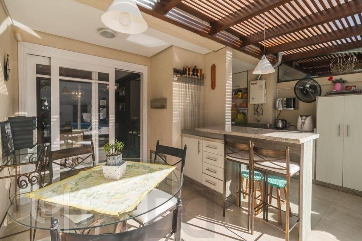 Casa com 03 quartos no Bairro de Ipanema em Porto Alegre/RS — foto 7