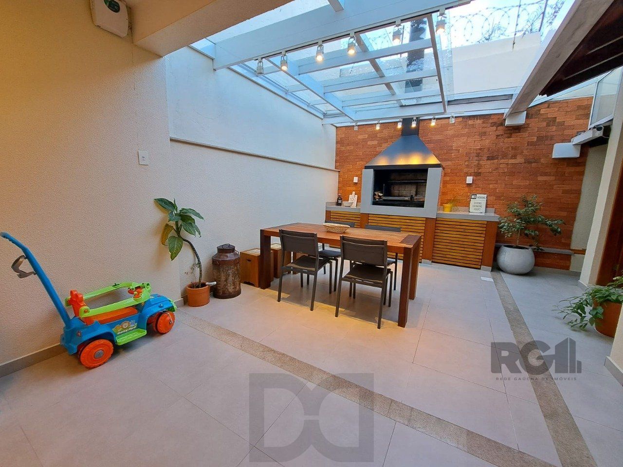 Casa em Condomínio com 03 quartos e 02 vagas no Bairro Nonoai — foto 17